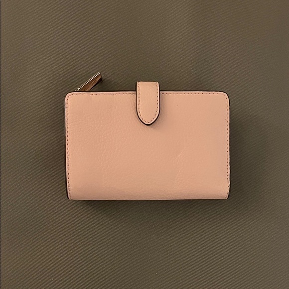 Kate Spade New York Rose Smoke Pebbled Leather Medium Wallet WLR00394 - Picture 5 of 5